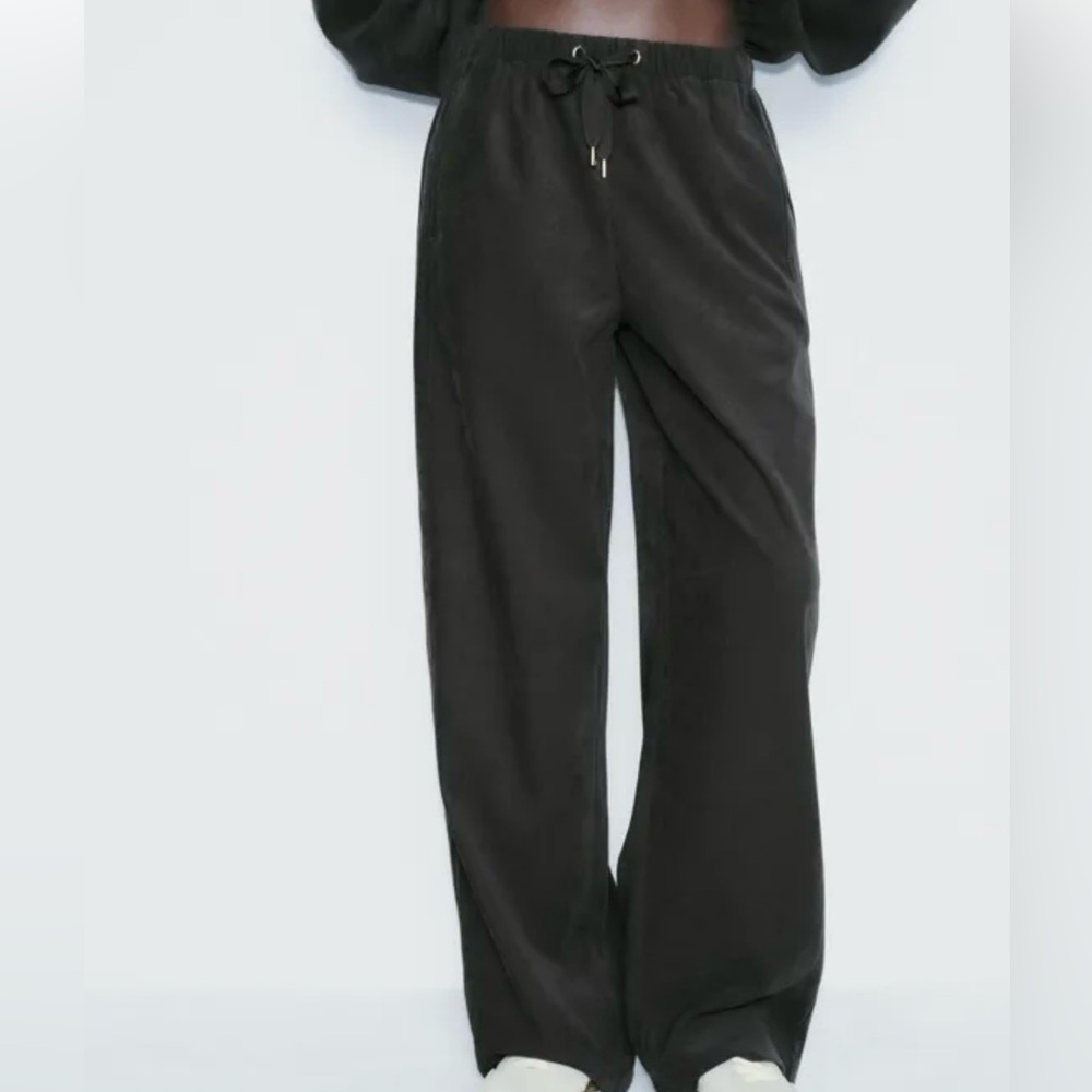 Zara  - Textured Wide Leg Pants